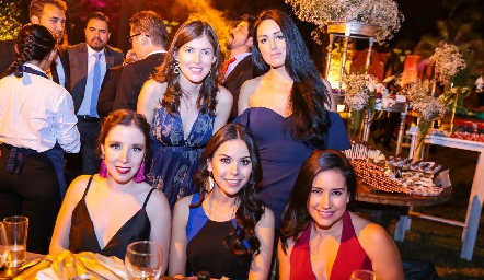  Sofía Peña, Michelle Jasso, Sofía Guevara, Sara Leiva y Mayte Benítez.