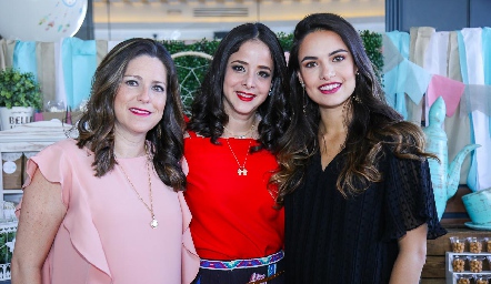  Dany Villaseñor, Adriana Ramón y Marce Díaz Infante.