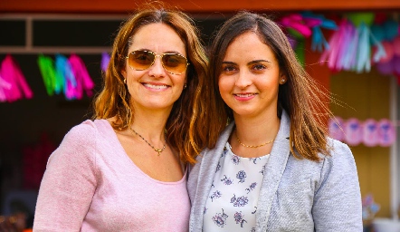  Viviana y Ana Isabel Navarro.