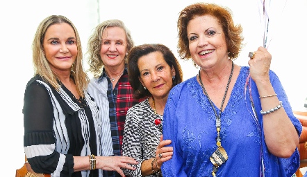  Lynn Eichelmann, Jennifer Kaiser, Mercedes Muñiz y Tere Pizzuto .