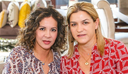  Liliana Fernández y María Pizzuto.