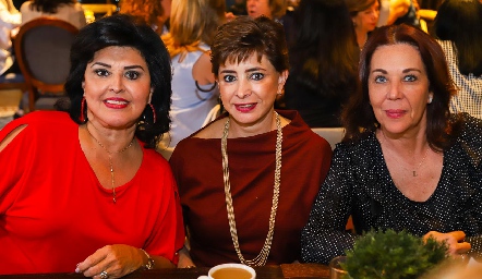  Diana Reyes, Samira Mustre y Lourdes Alcalde.
