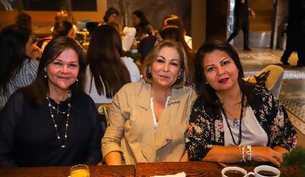 Liz Arcos, Rocío Fernández y Cristina Meza.