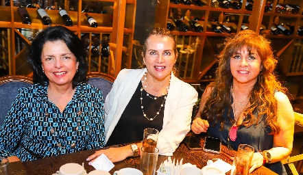  Ana Patricia Ordoñez, Patricia del Bosque y Florencia Soberanis.