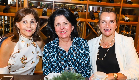  Luchi Castelo, Ana Patricia Ordoñez y Patricia del Bosque.