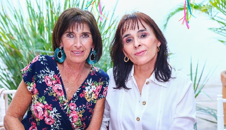  Maggie Jourdain y Susana de Lozano.