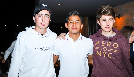  Gustavo, Diego y Daniel.
