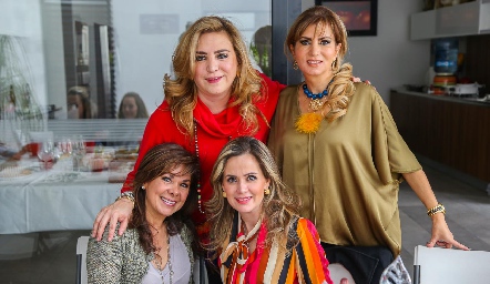  Mago Lara, Olivia Aradillas, Elia de Padilla y Patricia Díaz de León .
