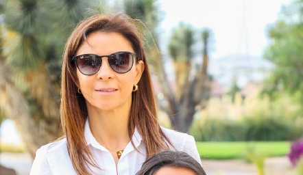  Lupita Mercado con su hija Isabel.