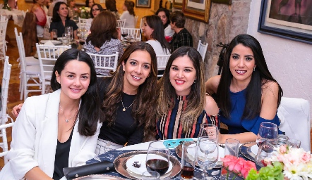  Nuri Velázquez, Mónica Duarte, Ana Hernández y Gabriela Carrillo.