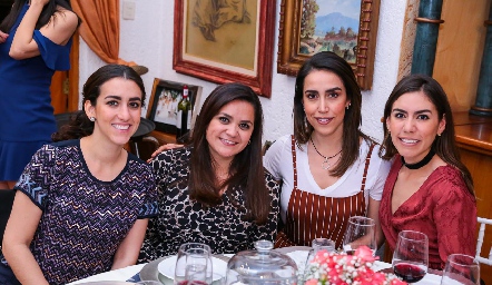 María José Martínez, Adriana Carrillo, Estela Yáñez y Sofía Orozco.