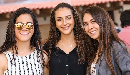  Ana Paula Galán, Ana Gaby Villalba y Ale Loredo.
