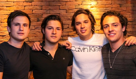  Santiago Corripio, Alejandro Stevens, Manuel Lozano y Sebastián Díaz de León.