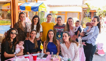  Las bellas mamás.