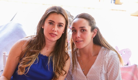  Fernanda Pérez y Ximena Castillo.