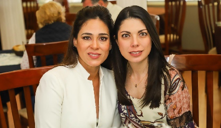  Maribel Lozano y Daniela Félix.