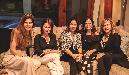  Martha Díez Gutiérrez, Tawi Garza, Maribel Lozano, Elsa Tamez y Mimí Hinojosa.