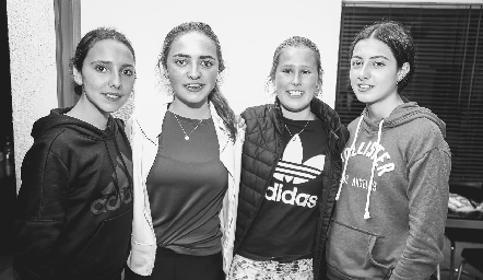  Vale Nava, Lorenza Hinojosa, Isabella Galván y Marina Nieto.