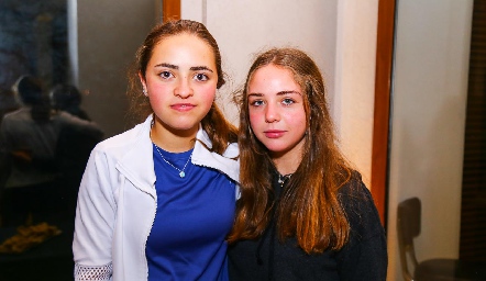  Lorenza Hinojosa y Joaquina Morales.