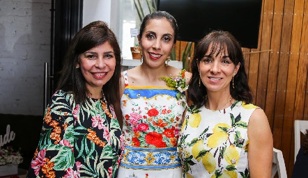  Angelita González, Daniela Paredes y Pituca Espinosa.
