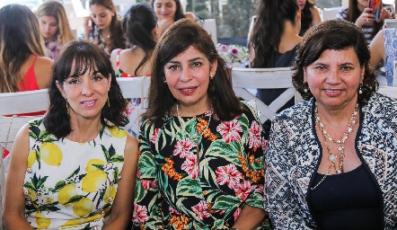  Pituca Espinosa, Angelita González y Dora González.