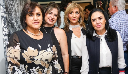  Ruth de la Torre, Rocío Scheckaibán, Cristina Córdova y Julia Marín.