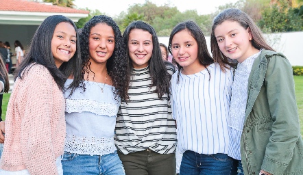  Elizabeth de la Torre, Ale Martínez, Ale Sánchez, Vale del Valle e Isa Villalobos.