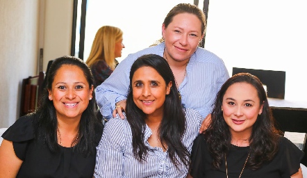 , Pilar Reyes, Perla Ávila, Pita Gutiérrez y Pilar Anaya.