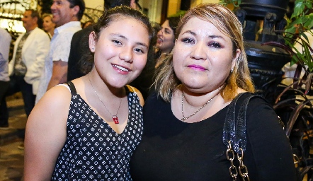  Ximena Ramírez y Heidi Ruiz.