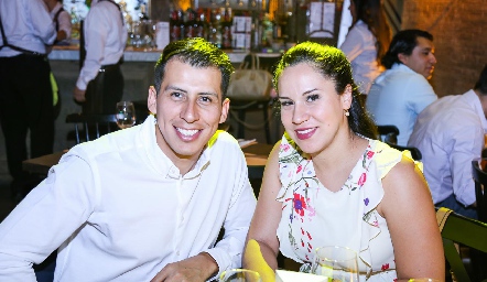  Emmanuel Marín y Fernanda.