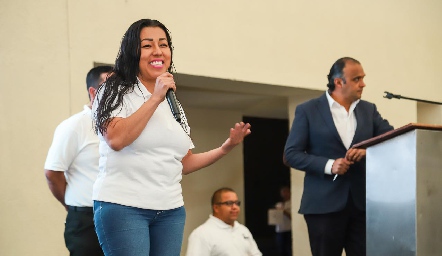  Lluvia Salazar.