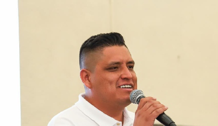  Amador López.