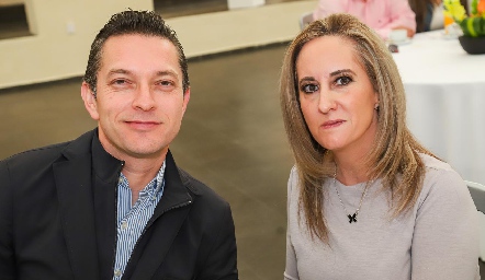  Héctor Trejo y Ximena Ocejo.