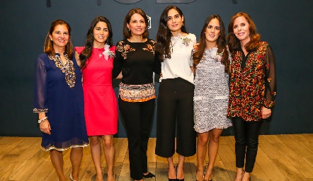  Lucía Gómez, Daniela González, Claudia Quintero, Mariana Rodríguez, Claudia Antunes y Claudia Castro.