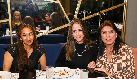  Ofelia Valerio, Lucero Gouyonnet y Carolina Medina.