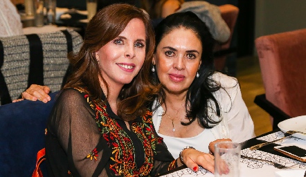 Claudia Castro y Julia Marín.