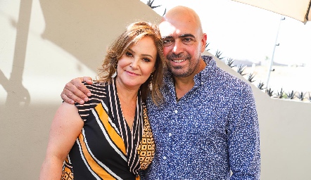  Ingrid Pérez y su esposo Germán De Luna.