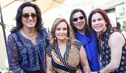  Las concuñas: Alejandra Alcalde, Ingrid Pérez, Claudia Pozos y Susana Jonguitud.