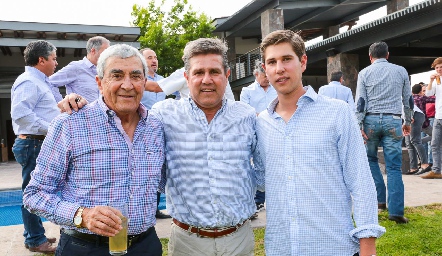  Gilberto, Galo y Galo Galván.