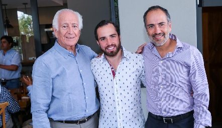  3 Generaciones de Marcelo de los Santos.