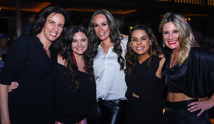  Ale Güemes, Rocío Morales, Berenice Cortez, Maribel Torres y Verónica Payán.