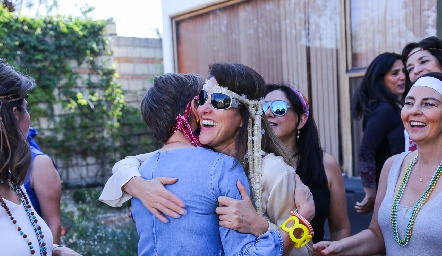 Ana Hunter y Mónica Ayala.
