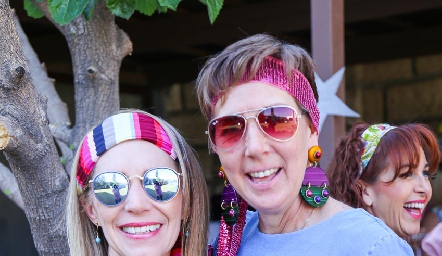  Laura Lavín y Ana Hunter.