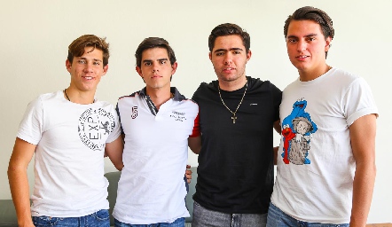  Andrés González, Gustavo Medina, Diego de la Vega y Daniel Berrones.