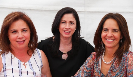  Constanza Sáez, Zamar Paulín y Marisol Álvarez.