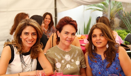  Marisol Ávila, Sophia Rangel y Sara Berrones.