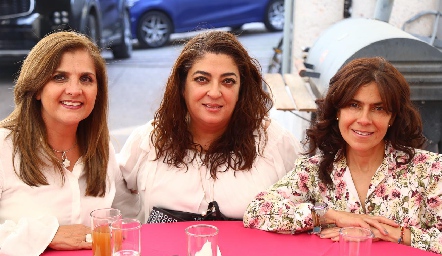  Sabrina Gaviño, Verónica Pedroza y Rosy Álvarez.