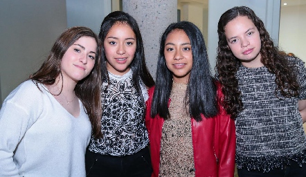  Andrea Sánchez, Ana Isabela Martínez, Ana Sofía Martínez y Alejandra Martins.