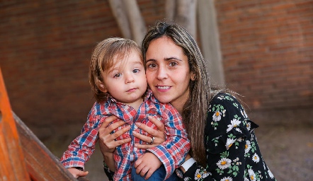  Lalo y Bibi Perea.