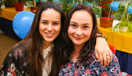  Sandra Villalobos y Pilar Anaya.